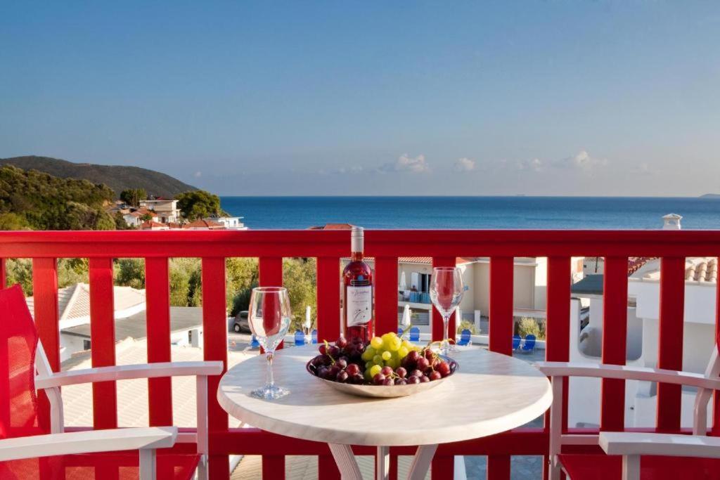 Aparthotel Viva Mare Foinikounta Finikounta Exterior foto