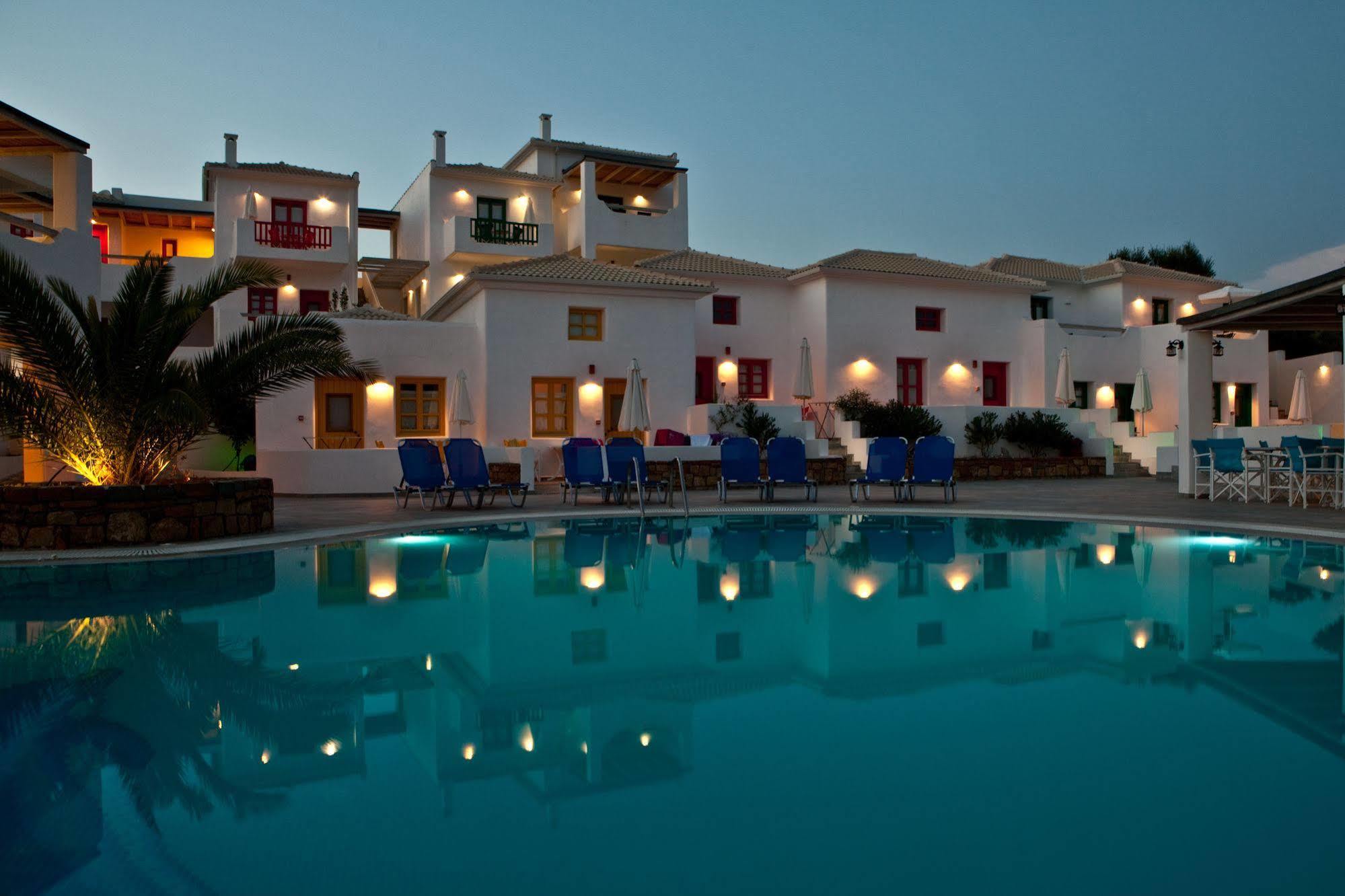 Aparthotel Viva Mare Foinikounta Finikounta Exterior foto